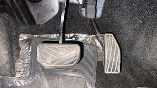 Used 2021 Maruti Suzuki XL6 Zeta AT Petrol Petrol Automatic interior PEDALS VIEW