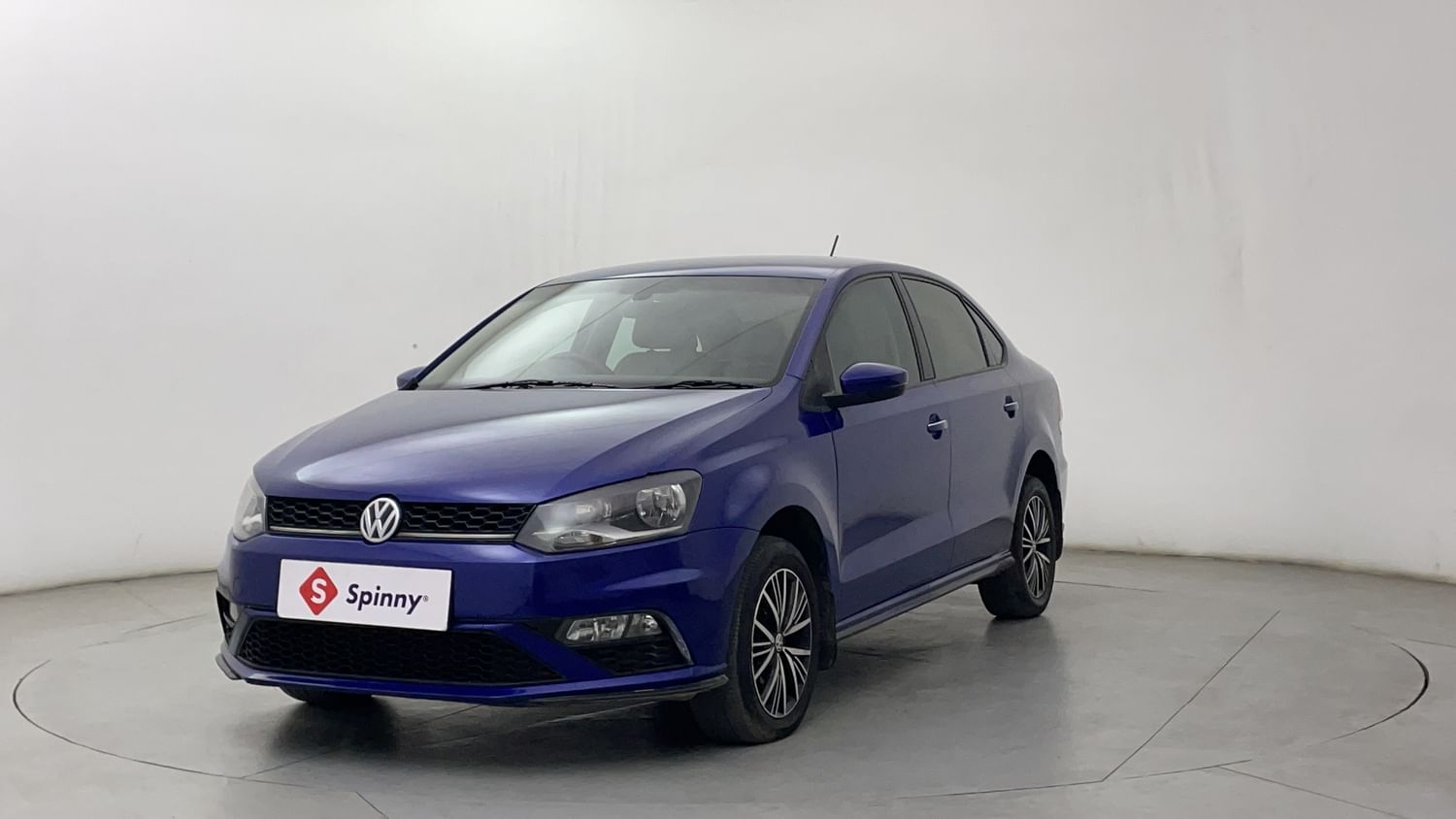 LEFT FRONT CORNER VIEW