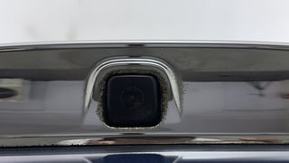 Used 2018 Maruti Suzuki Baleno Alpha 1.2 Petrol Manual top_features Rear camera