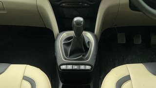 Used 2022 Hyundai New Santro 1.1 Sportz Executive CNG Petrol+cng Manual interior GEAR  KNOB VIEW