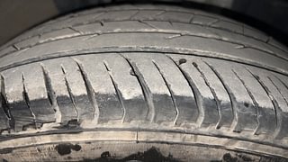 Used 2022 Renault Kiger RXT (O) MT Petrol Manual tyres RIGHT FRONT TYRE TREAD VIEW