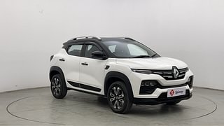 Used 2022 Renault Kiger RXT (O) MT Petrol Manual exterior RIGHT FRONT CORNER VIEW