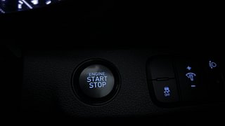 Used 2020 Hyundai Venue SX Plus 1.0 Turbo DCT Petrol Automatic top_features Keyless start