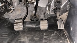 Used 2022 Maruti Suzuki Eeco 5 STR AC (O) Petrol Manual interior PEDALS VIEW