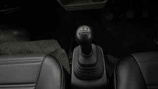 Used 2022 Maruti Suzuki Eeco 5 STR AC (O) Petrol Manual interior GEAR  KNOB VIEW