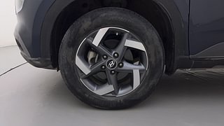 Used 2020 Hyundai Venue SX Plus 1.0 Turbo DCT Petrol Automatic tyres LEFT FRONT TYRE RIM VIEW