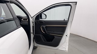 Used 2022 Renault Kiger RXT (O) MT Petrol Manual interior RIGHT FRONT DOOR OPEN VIEW