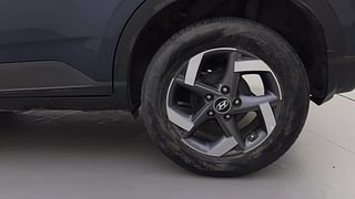 Used 2020 Hyundai Venue SX Plus 1.0 Turbo DCT Petrol Automatic tyres LEFT REAR TYRE RIM VIEW