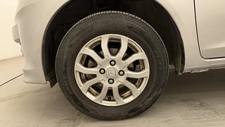 Used 2014 Honda Amaze 1.2 VX i-VTEC Petrol Manual tyres LEFT FRONT TYRE RIM VIEW