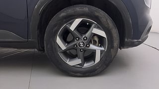 Used 2020 Hyundai Venue SX Plus 1.0 Turbo DCT Petrol Automatic tyres RIGHT FRONT TYRE RIM VIEW