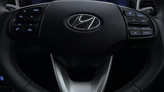 Used 2020 Hyundai Venue SX Plus 1.0 Turbo DCT Petrol Automatic top_features Airbags