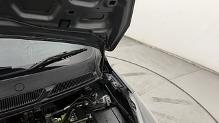 Used 2021 Ford Freestyle [2017-2021] Titanium Plus 1.2 Ti-VCT Petrol Manual engine ENGINE LEFT SIDE HINGE & APRON VIEW