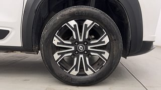 Used 2022 Renault Kiger RXT (O) MT Petrol Manual tyres RIGHT FRONT TYRE RIM VIEW