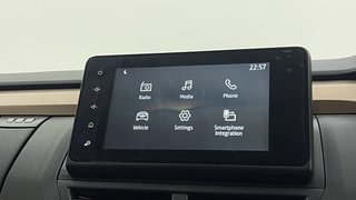 Used 2022 Renault Kiger RXT (O) MT Petrol Manual top_features Touch screen infotainment system