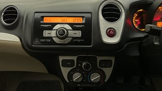 Used 2014 Honda Amaze 1.2 VX i-VTEC Petrol Manual interior MUSIC SYSTEM & AC CONTROL VIEW