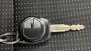 Used 2015 Maruti Suzuki Swift [2014-2017] LXI (O) CNG (Outside Fitted) Petrol+cng Manual top_features Remote trunk opener