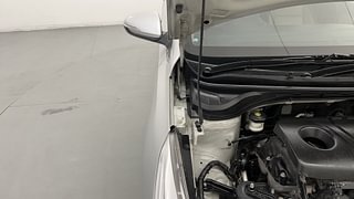 Used 2017 Hyundai Verna SX (O) 1.6 VTVT AT Petrol Automatic engine ENGINE RIGHT SIDE HINGE & APRON VIEW