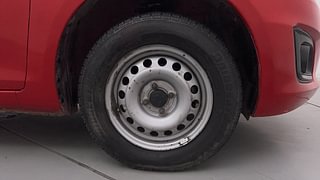 Used 2015 Maruti Suzuki Swift [2014-2017] LXI (O) CNG (Outside Fitted) Petrol+cng Manual tyres RIGHT FRONT TYRE RIM VIEW