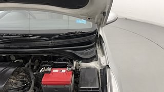 Used 2017 Hyundai Verna SX (O) 1.6 VTVT AT Petrol Automatic engine ENGINE LEFT SIDE HINGE & APRON VIEW