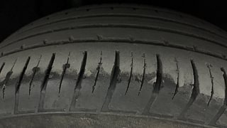 Used 2022 Mahindra XUV700 AX 7 Petrol AT Luxury Pack 7 STR Petrol Automatic tyres RIGHT REAR TYRE TREAD VIEW