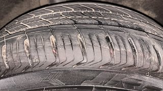Used 2017 Maruti Suzuki Baleno Zeta AT Petrol Petrol Automatic tyres RIGHT REAR TYRE TREAD VIEW