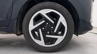 Used 2024 Hyundai Grand i10 Nios Sportz 1.2 Petrol Manual tyres RIGHT FRONT TYRE RIM VIEW