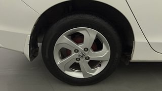 Used 2016 Honda City VX CVT Petrol Automatic tyres RIGHT REAR TYRE RIM VIEW