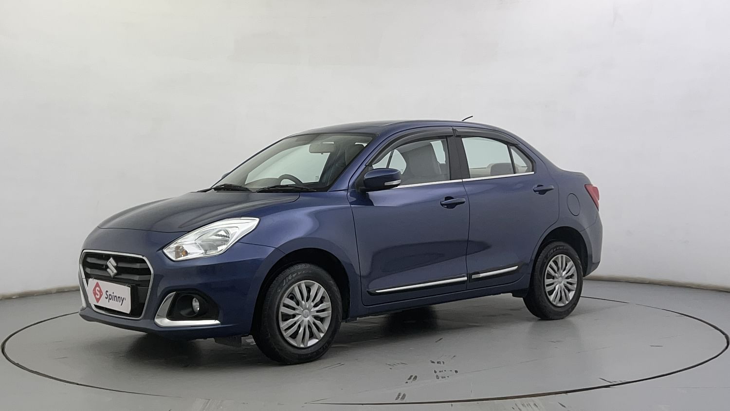 LEFT FRONT CORNER VIEW