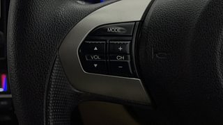 Used 2016 Honda Amaze 1.2 S i-VTEC Petrol Manual top_features Steering mounted controls