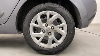 Used 2017 Hyundai Grand i10 Sportz (O) 1.2 kappa VTVT Petrol Manual tyres LEFT REAR TYRE RIM VIEW