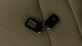 Used 2016 Honda City VX CVT Petrol Automatic extra CAR KEY VIEW
