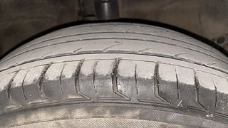Used 2017 Hyundai Grand i10 Sportz (O) 1.2 kappa VTVT Petrol Manual tyres RIGHT FRONT TYRE TREAD VIEW