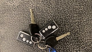 Used 2015 Hyundai Eon Magna + (O) Petrol Manual extra CAR KEY VIEW