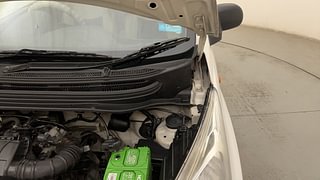 Used 2015 Hyundai Eon Magna + (O) Petrol Manual engine ENGINE LEFT SIDE HINGE & APRON VIEW