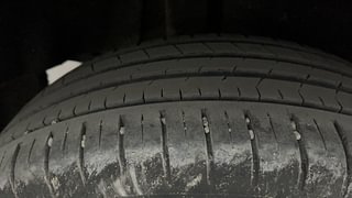 Used 2018 Maruti Suzuki Baleno Zeta 1.2 Petrol Manual tyres RIGHT REAR TYRE TREAD VIEW