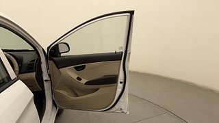 Used 2015 Hyundai Eon Magna + (O) Petrol Manual interior RIGHT FRONT DOOR OPEN VIEW