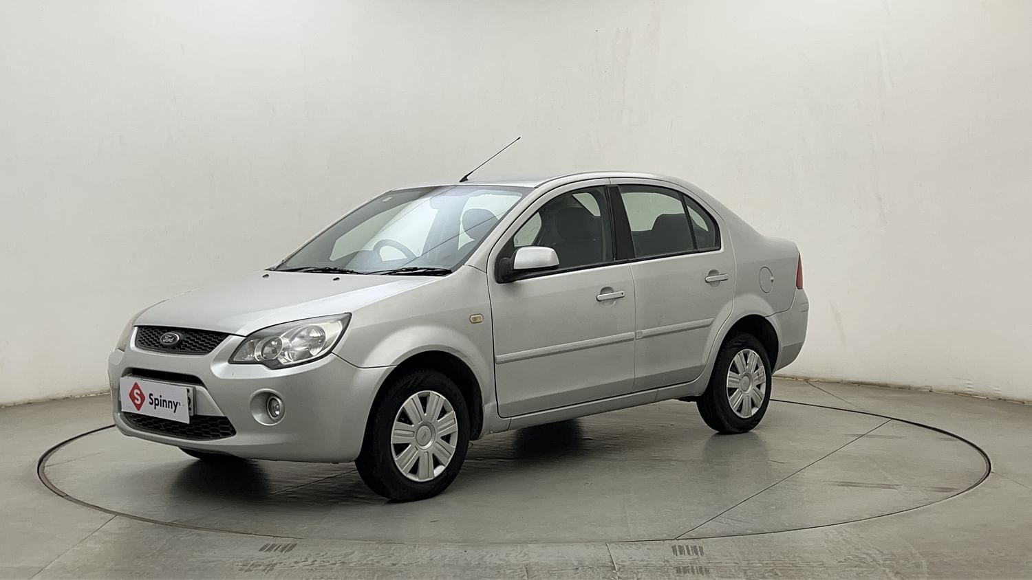 LEFT FRONT CORNER VIEW