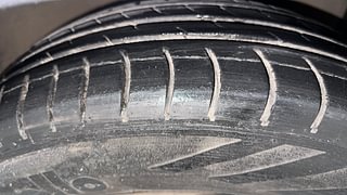 Used 2014 Hyundai Grand i10 Magna 1.2 Kappa VTVT Petrol Manual tyres RIGHT FRONT TYRE TREAD VIEW