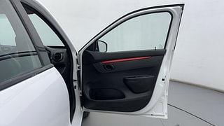 Used 2018 Renault Kwid [2015-2019] 1.0 RXT AMT Petrol Automatic interior RIGHT FRONT DOOR OPEN VIEW