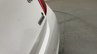 Used 2015 Hyundai Eon Magna + (O) Petrol Manual dents MINOR DENT