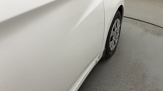 Used 2015 Hyundai Eon Magna + (O) Petrol Manual dents MINOR SCRATCH