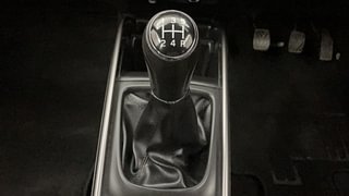 Used 2019 Maruti Suzuki Baleno Zeta Petrol Manual interior GEAR  KNOB VIEW