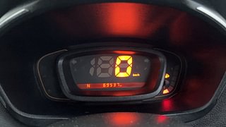 Used 2018 Renault Kwid [2015-2019] 1.0 RXT AMT Petrol Automatic interior CLUSTERMETER VIEW
