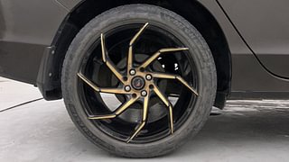 Used 2015 Honda City VX CVT Petrol Automatic tyres RIGHT REAR TYRE RIM VIEW