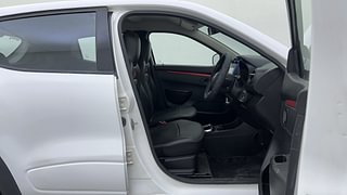 Used 2018 Renault Kwid [2015-2019] 1.0 RXT AMT Petrol Automatic interior RIGHT SIDE FRONT DOOR CABIN VIEW