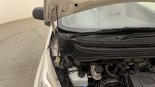 Used 2015 Hyundai Eon Magna + (O) Petrol Manual engine ENGINE RIGHT SIDE HINGE & APRON VIEW
