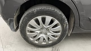 Used 2018 Maruti Suzuki Baleno Zeta 1.2 Petrol Manual tyres RIGHT REAR TYRE RIM VIEW