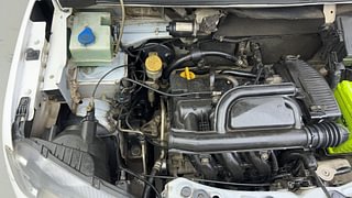 Used 2018 Renault Kwid [2015-2019] 1.0 RXT AMT Petrol Automatic engine ENGINE RIGHT SIDE VIEW