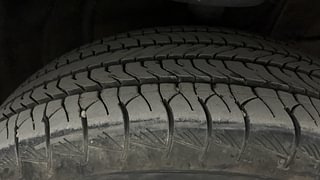 Used 2022 Maruti Suzuki Grand Vitara Zeta Plus Intelligent Hybrid eCVT Hybrid Automatic tyres RIGHT FRONT TYRE TREAD VIEW