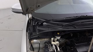 Used 2018 Honda City V CVT Petrol Automatic engine ENGINE RIGHT SIDE HINGE & APRON VIEW